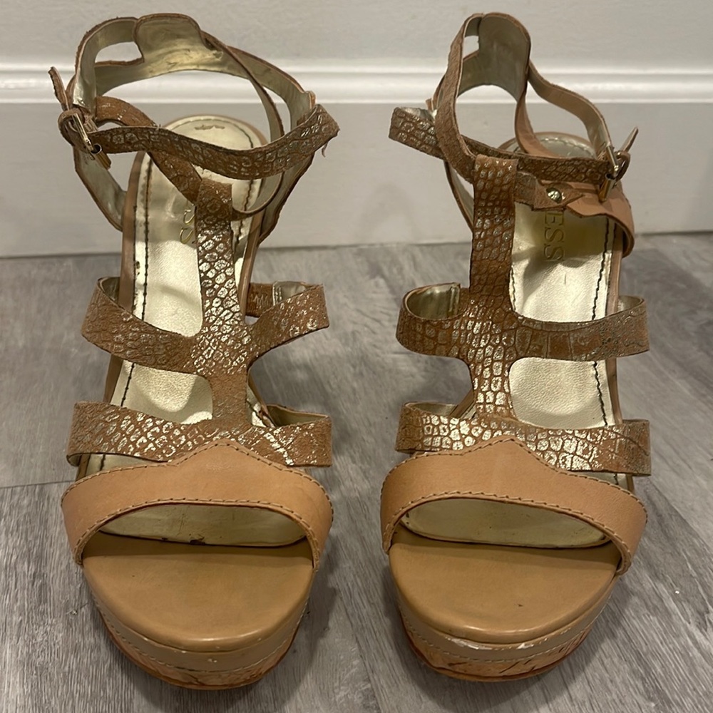 Guess wedges. Tan with gold shimmer snakeskin detail. Great condition